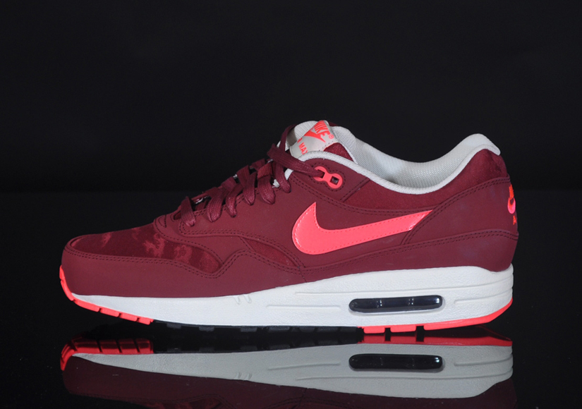Nike Air 1 Team Red - Atomic Red Camouflage | NikeAirMax1.com